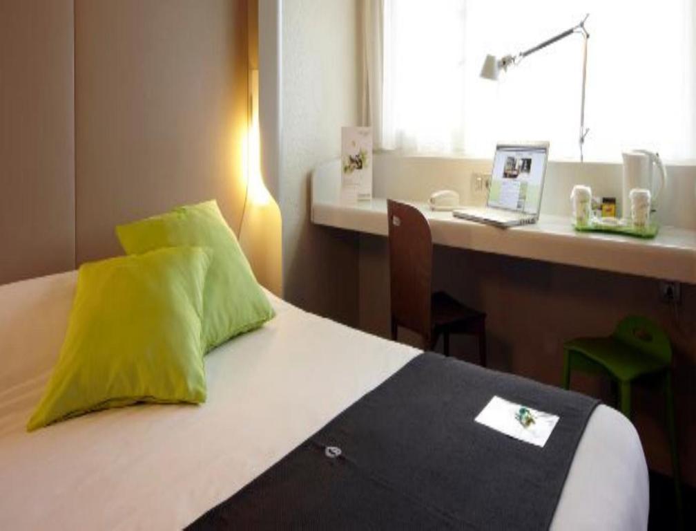Standard Double Room One Single Bed Up to Ten Years